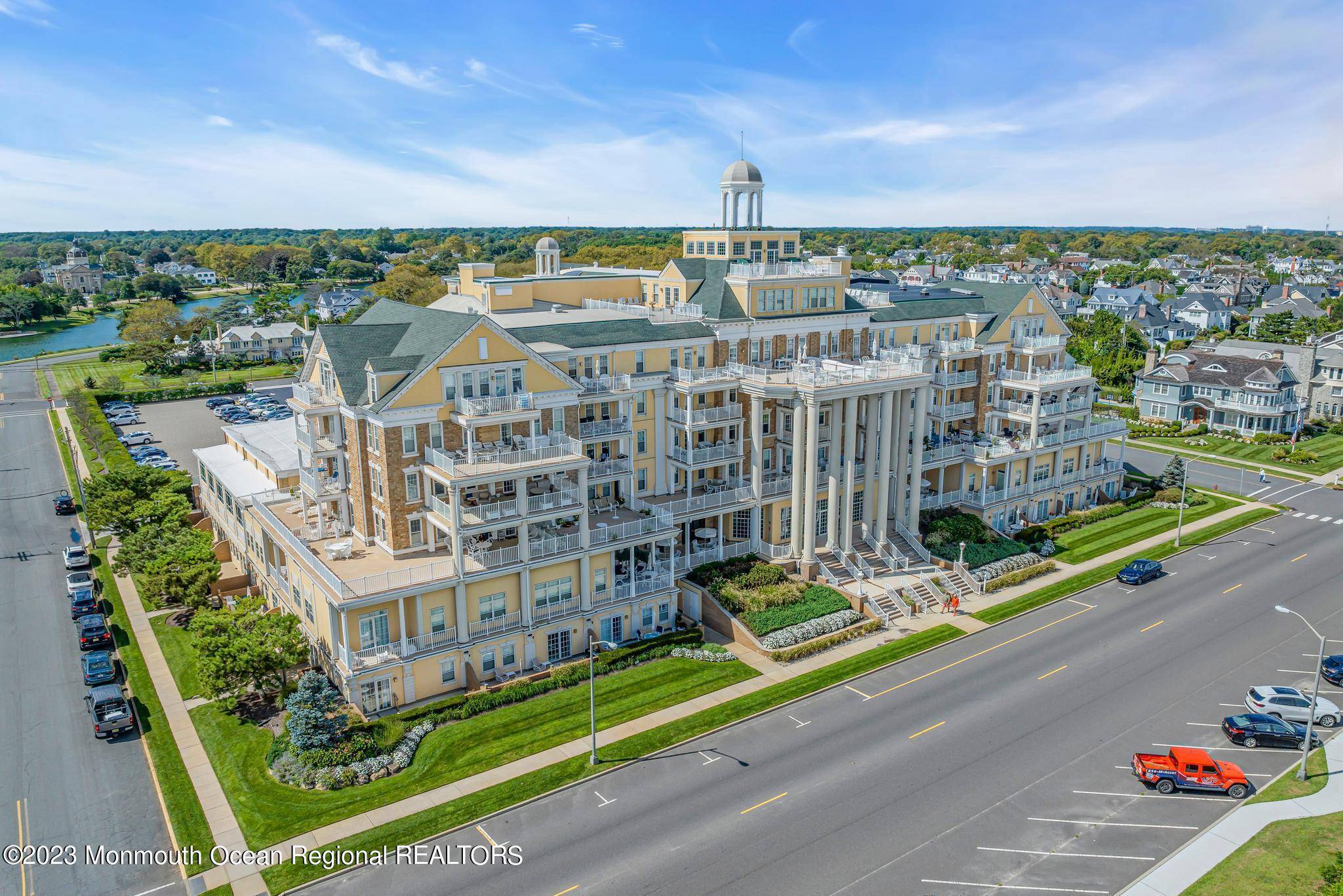 Spring Lake, NJ 07762,700 Ocean Avenue #539