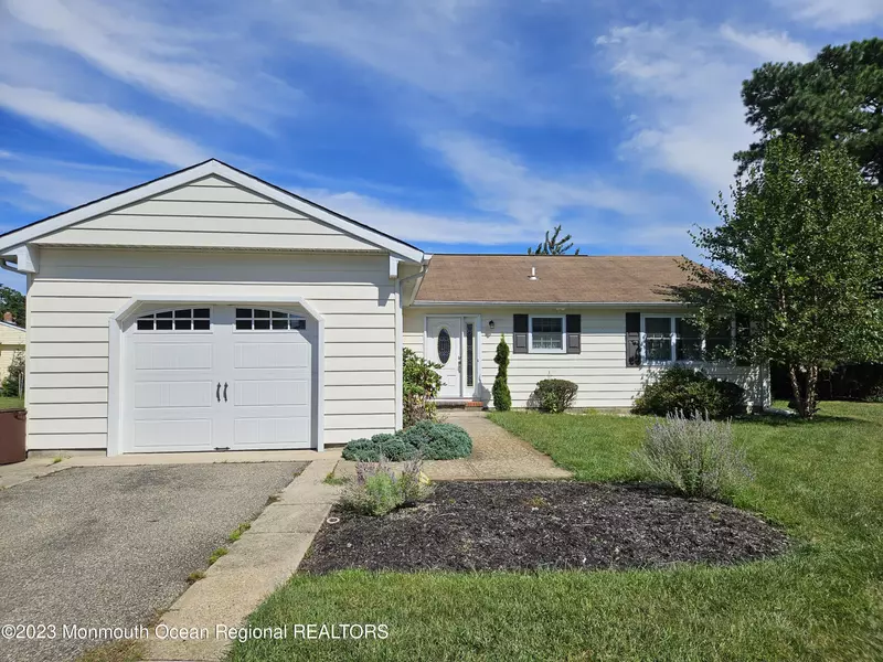 19 Kinkora Court E, Berkeley, NJ 08721