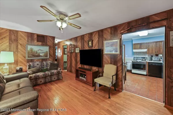 Brick, NJ 08723,299 Texas Drive