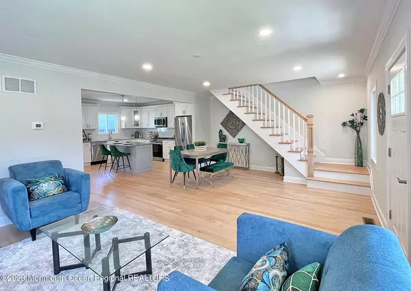 Red Bank, NJ 07701,2 May Court