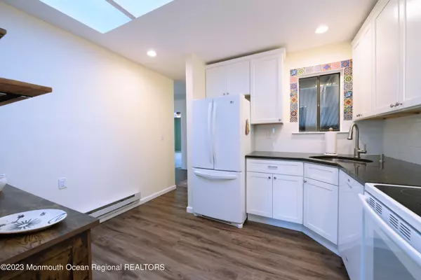 Red Bank, NJ 07701,26 Augusta Court