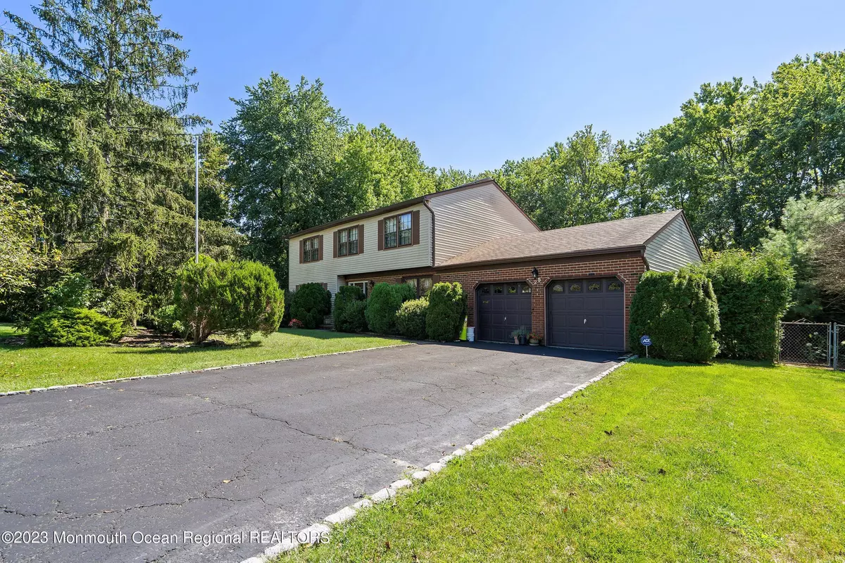 Matawan, NJ 07747,25 Village Drive