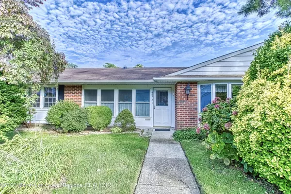 Lakewood, NJ 08701,863 Inverness Court #A