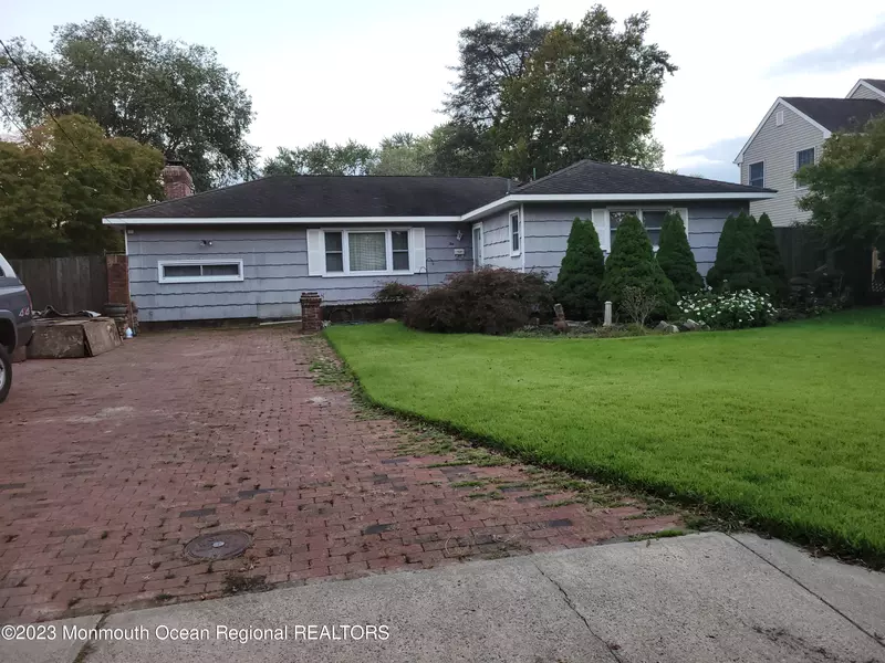 10 Bradley Avenue, Oceanport, NJ 07757