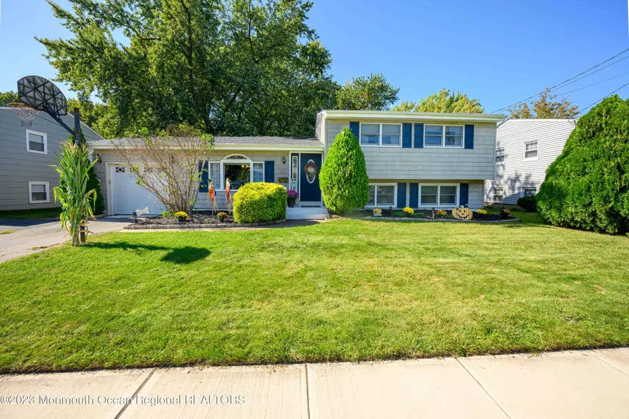 51 Cornell Drive, Hazlet, NJ 07730