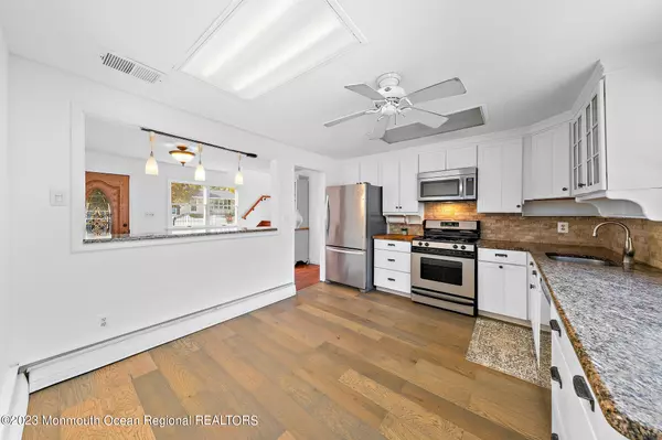 Wall, NJ 07719,1420 Evans Road