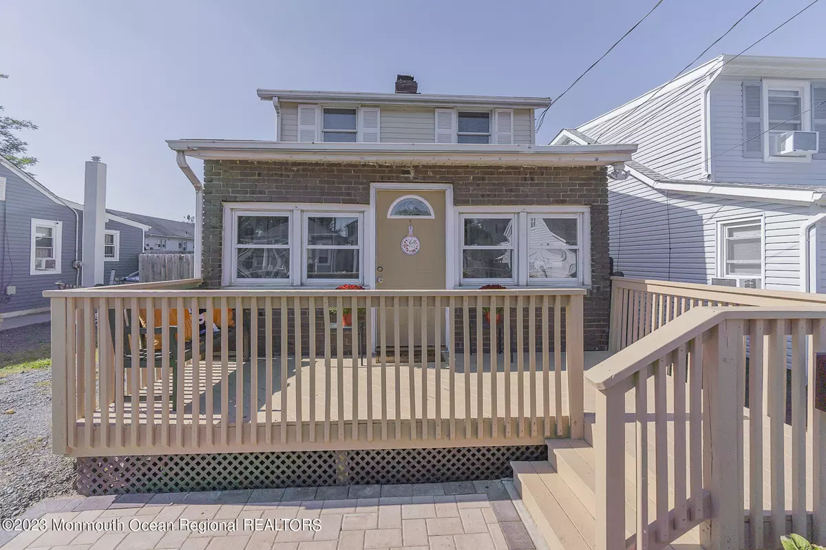 Laurence Harbor, NJ 08879,214 Seaview Avenue