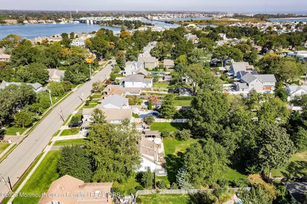 Point Pleasant Beach, NJ 08742,326 Curtis Avenue