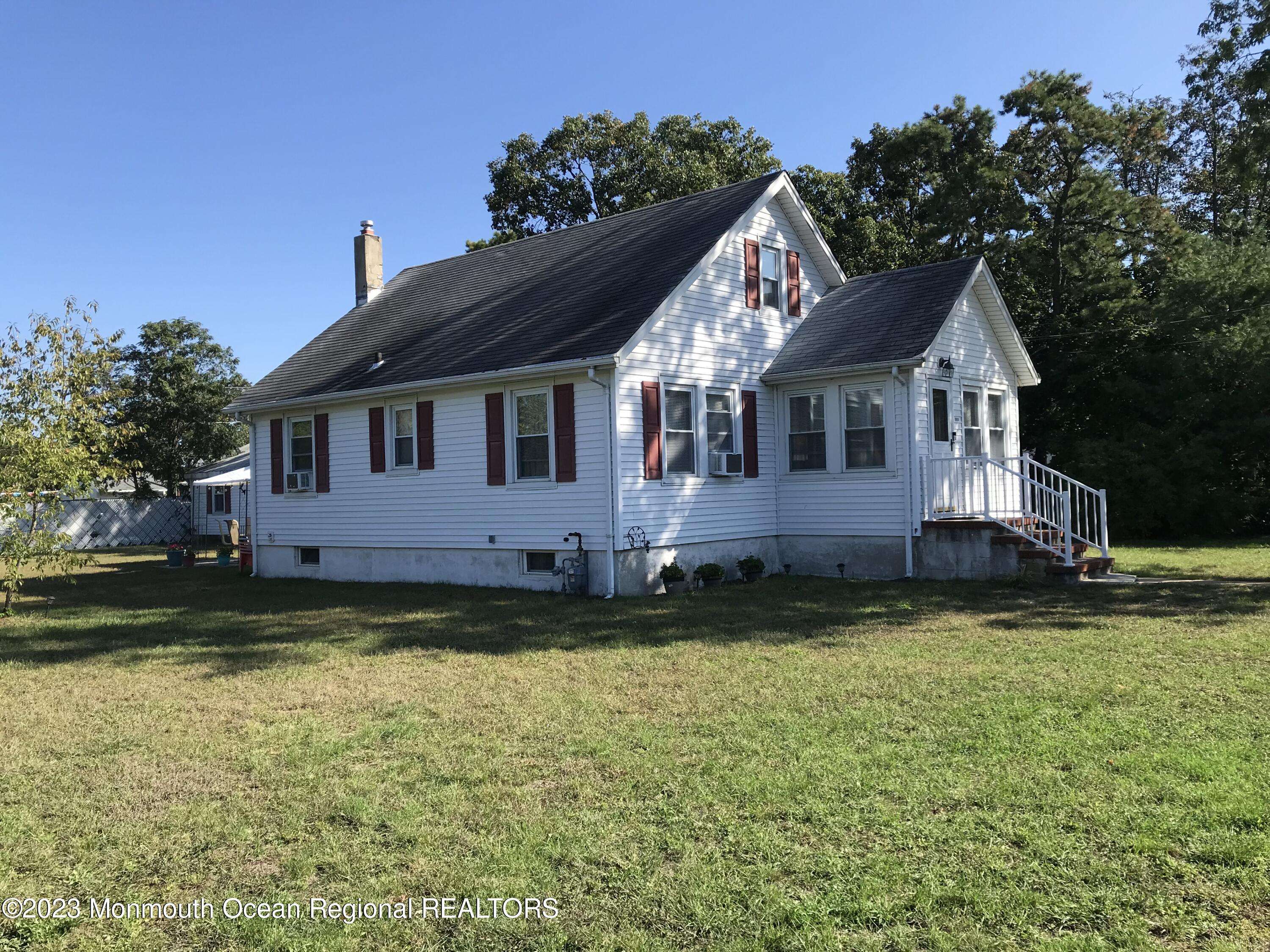 411 Cedar Street, Lakehurst, NJ 08733