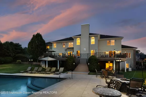 Holmdel, NJ 07733,3 Chaser Court