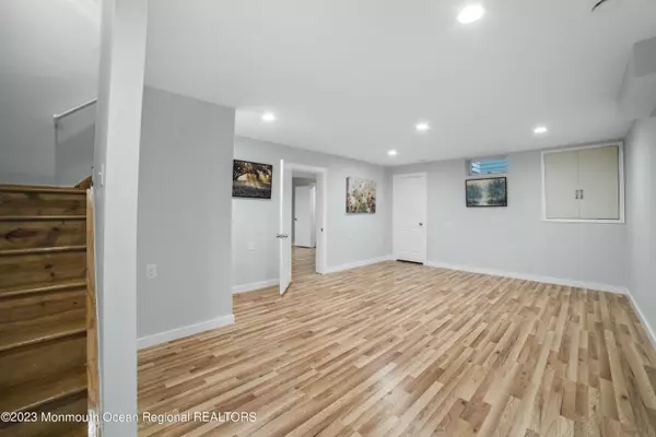 Holmdel, NJ 07733,3 Primrose Court