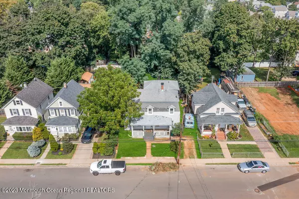 Red Bank, NJ 07701,18 W Westside Avenue