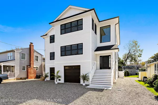 Point Pleasant Beach, NJ 08742,314 Central Avenue
