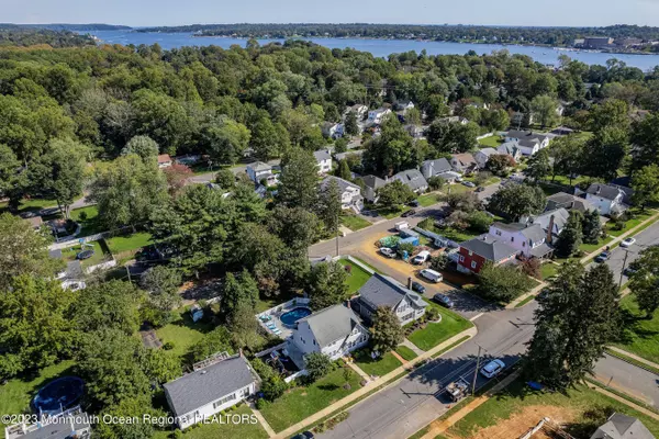 Red Bank, NJ 07701,50 Statesir Place