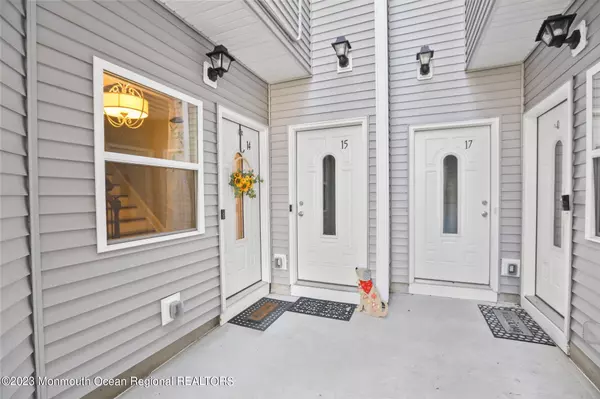 Hazlet, NJ 07730,14 Emily Court