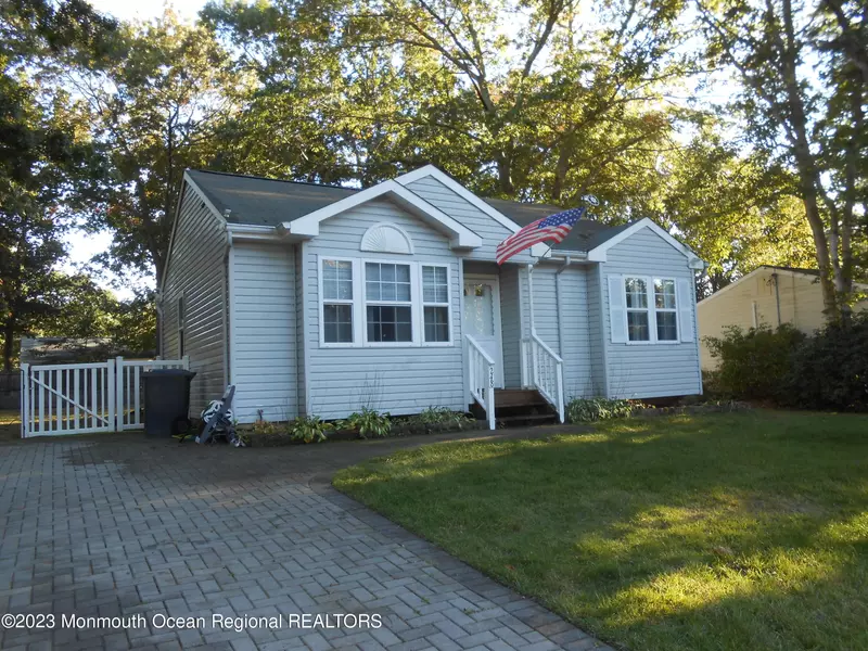 248 Stormy Road, Manahawkin, NJ 08050