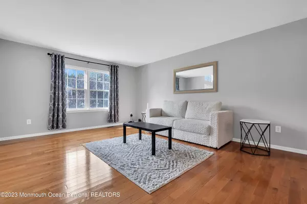 Barnegat, NJ 08005,5 Whisper Way