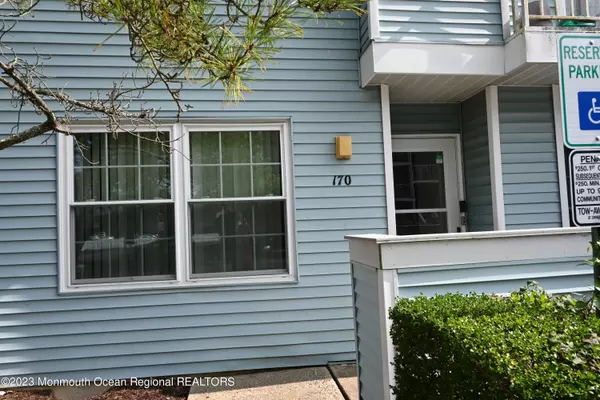 170 Heather Croft #170, Egg Harbor Twp, NJ 08234