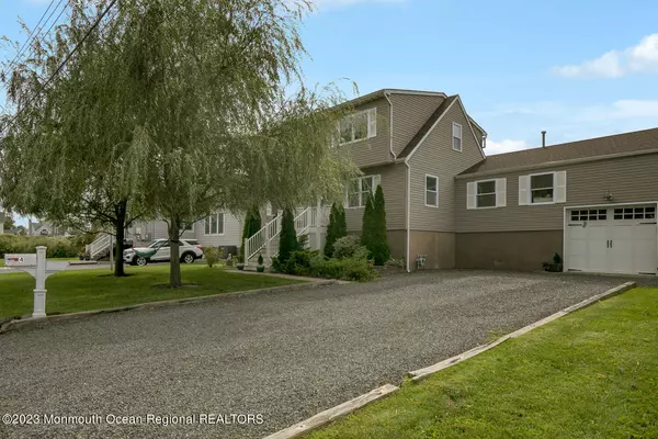 Monmouth Beach, NJ 07750,4 Monmouth Place