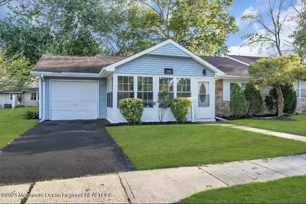 Lakewood, NJ 08701,128 Azalea Court