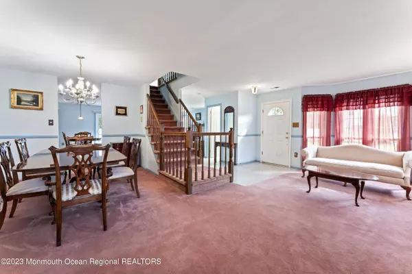 Morganville, NJ 07751,38 Portland Place