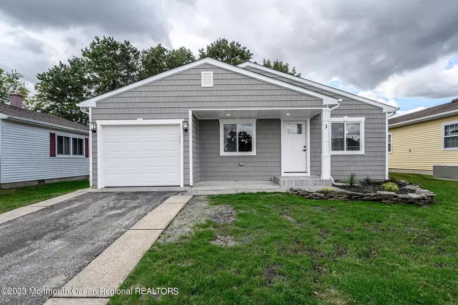 3 Claremont Street, Toms River, NJ 08757