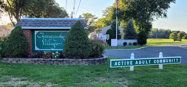 Matawan, NJ 07747,4 Ohio Court #243