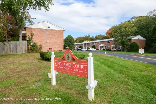 Atlantic Highlands, NJ 07716,48 King James Lane