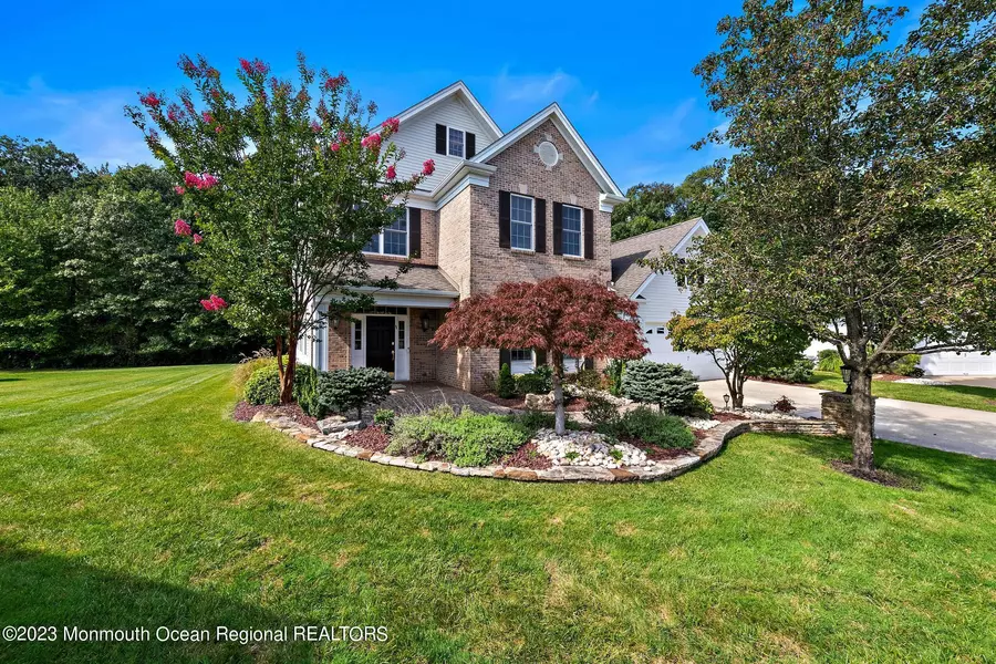 3 Kittredge Court, Freehold, NJ 07728