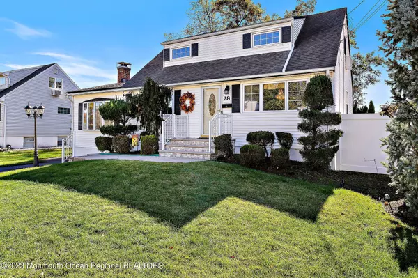 Hazlet, NJ 07730,28 Irwin Place