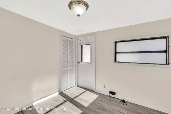 Hazlet, NJ 07730,83 Ruth Street