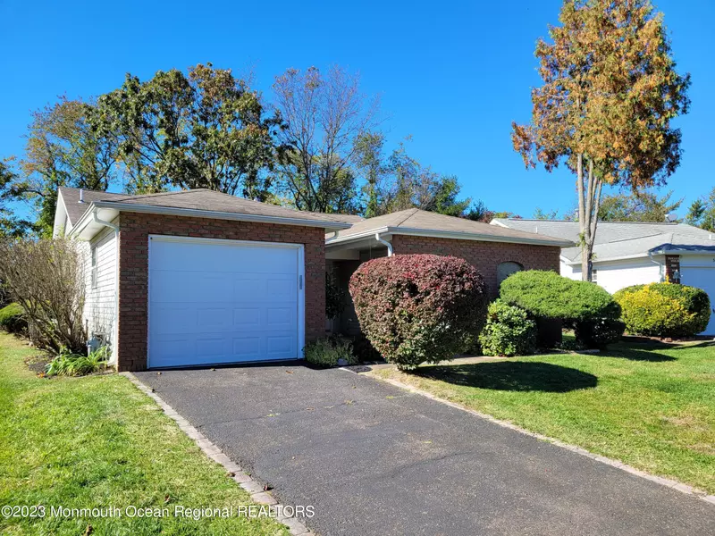 51 Mansfield Drive, Brick, NJ 08724