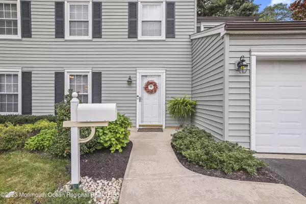 Hazlet, NJ 07730,10 Templer Way