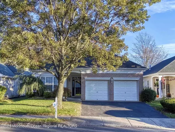 Lakewood, NJ 08701,57 Goldensprings Drive