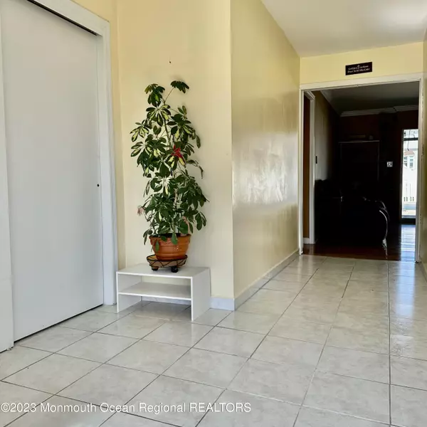 South Amboy, NJ 08879,12 Anne Terrace