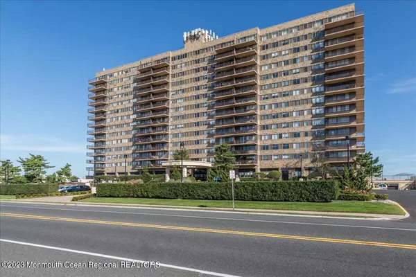 Monmouth Beach, NJ 07750,55 Ocean Avenue #2K