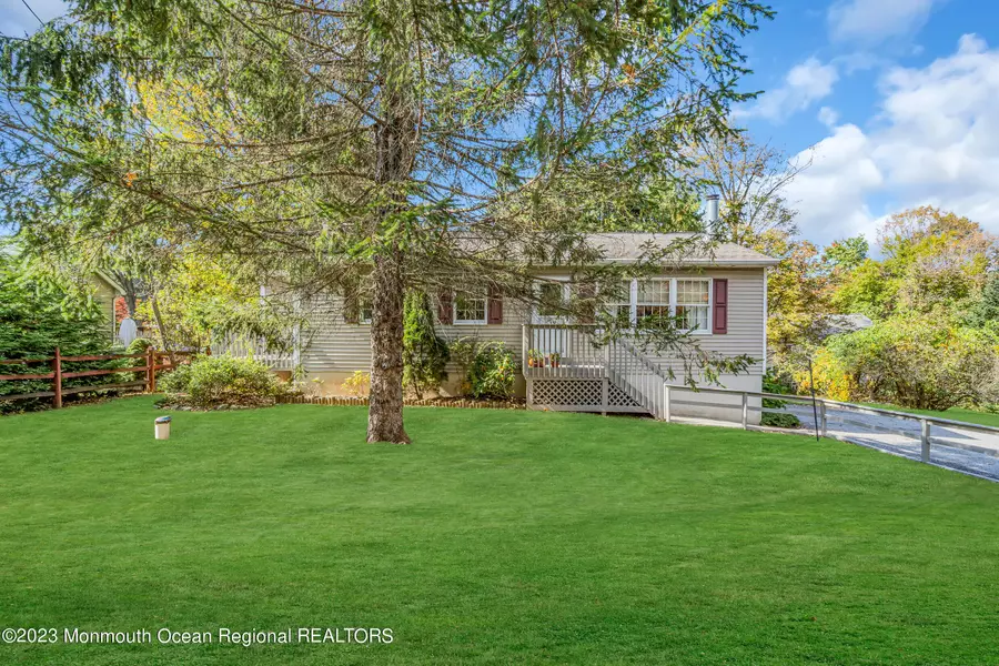 2 Grand Street, Vernon, NJ 07462