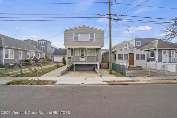 Seaside Heights, NJ 08751,223 Grant Avenue #4