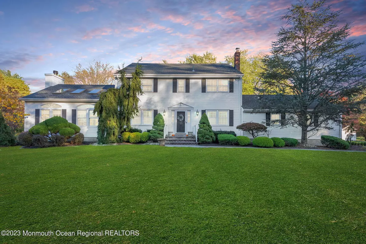 Holmdel, NJ 07733,40 S Beers Street