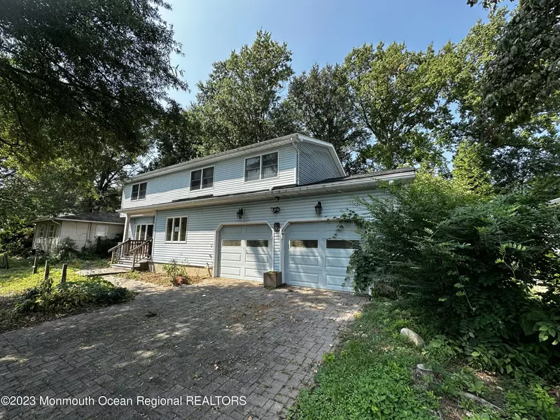 5 Sheffield Road, Hamilton, NJ 08619