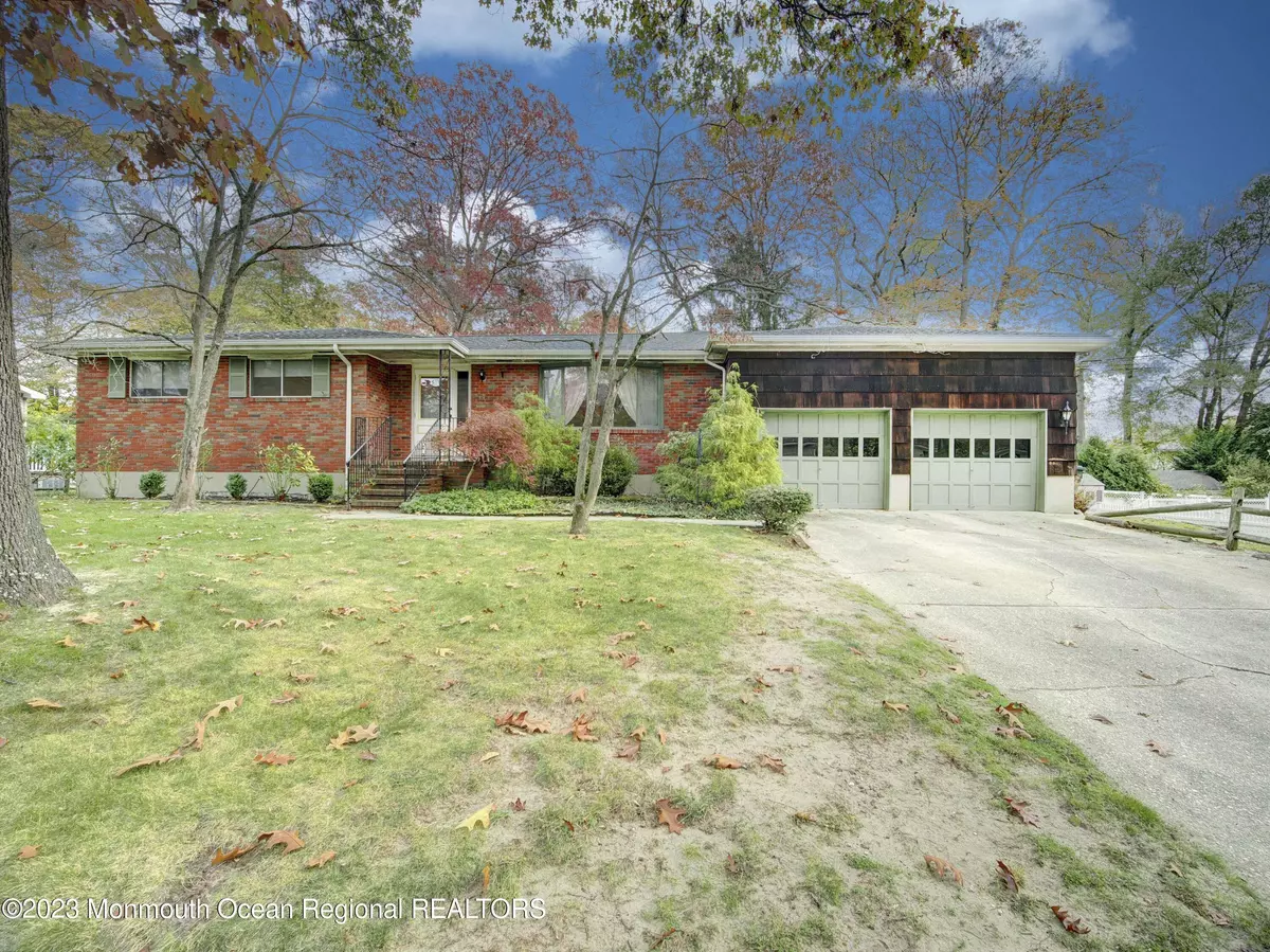 Oakhurst, NJ 07755,247 Delaware Avenue