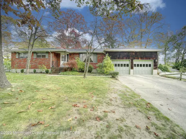 Oakhurst, NJ 07755,247 Delaware Avenue