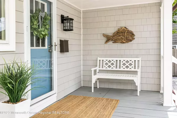 Bay Head, NJ 08742,649 Main Avenue