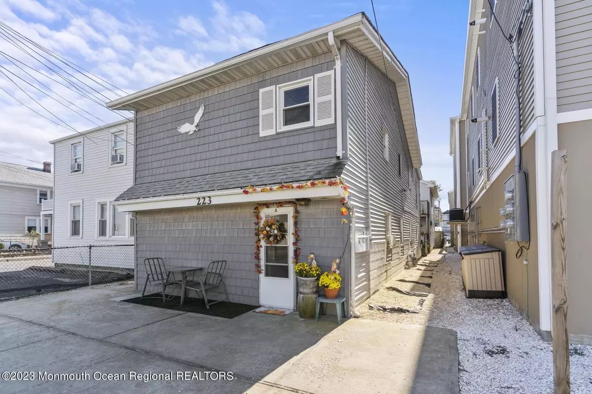 Seaside Heights, NJ 08751,223 Hamilton Avenue #4