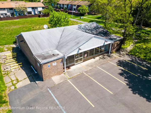 East Windsor, NJ 08520,4648 Twin Rivers Drive