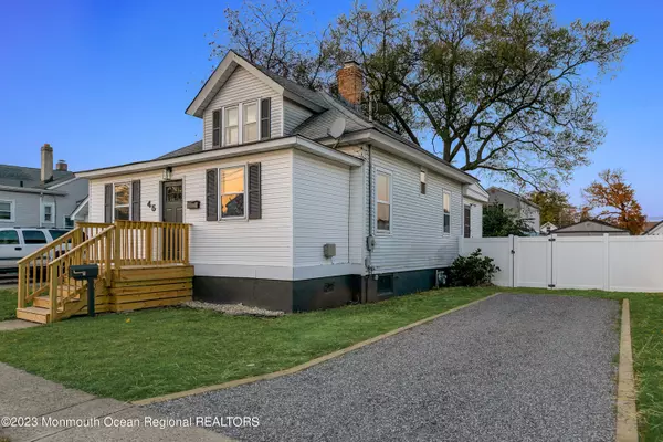 North Middletown, NJ 07748,45 Navesink Avenue