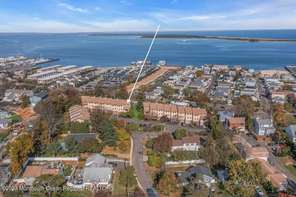 Highlands, NJ 07732,164 Linden Avenue #15