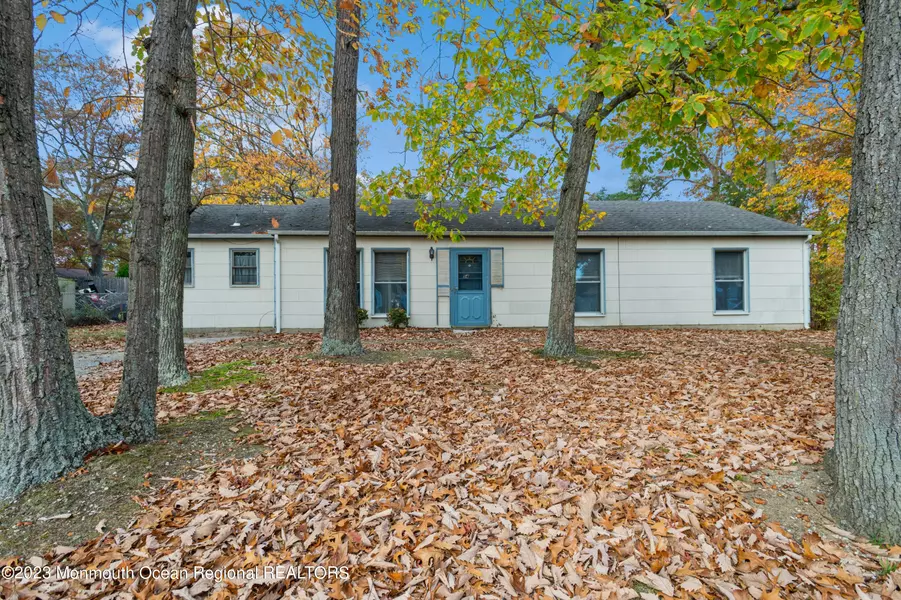 54 Korman Road, Bayville, NJ 08721