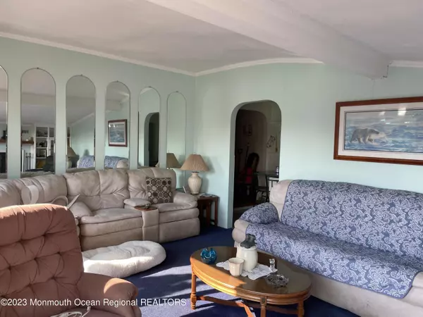 Beach Haven West, NJ 08050,811 Beach Haven West Boulevard