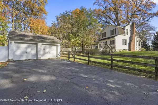 Red Bank, NJ 07701,162 Chapel Hill Road